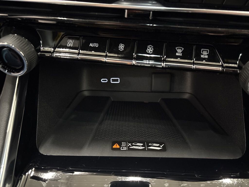 2026 Chevrolet Traverse LT SUV AWD