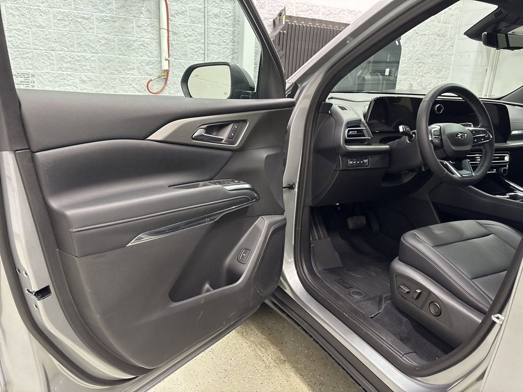 2026 Chevrolet Traverse LT SUV AWD