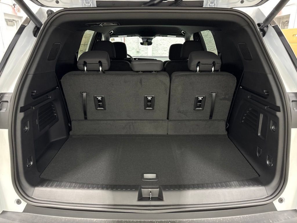 2026 Chevrolet Traverse LT SUV AWD