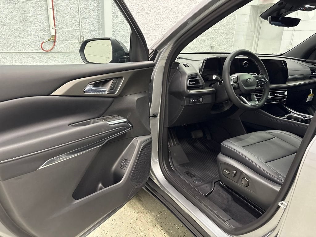 2026 Chevrolet Traverse LT SUV AWD