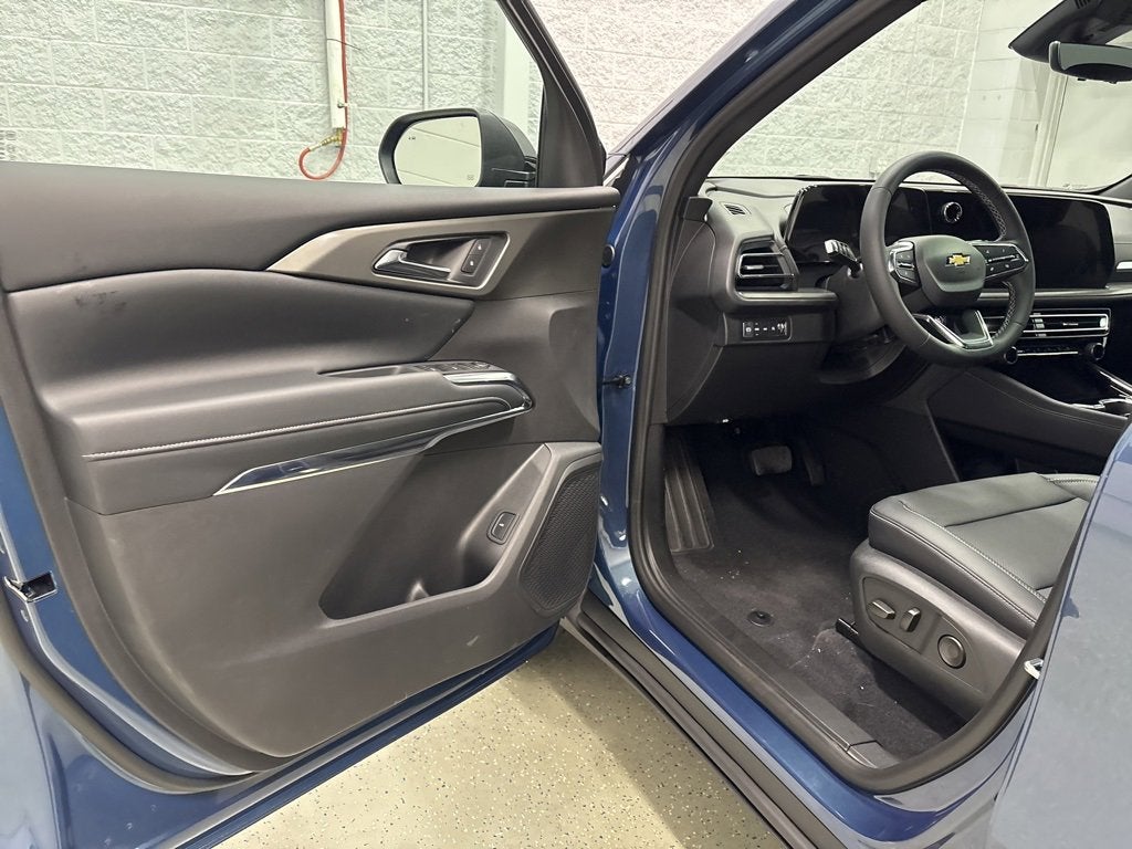 2026 Chevrolet Traverse LT SUV AWD