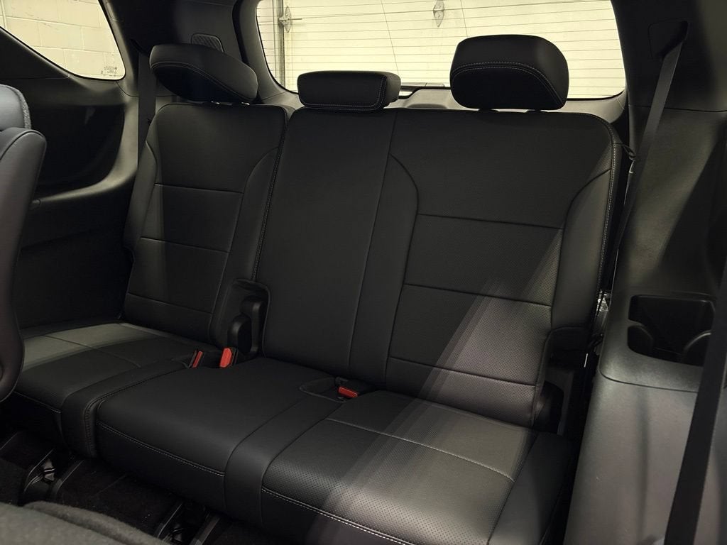 2027 Chevrolet Traverse LT SUV AWD