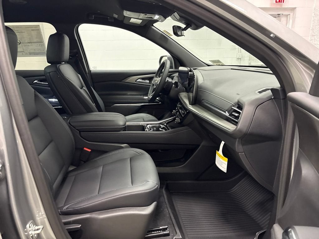2027 Chevrolet Traverse LT SUV AWD
