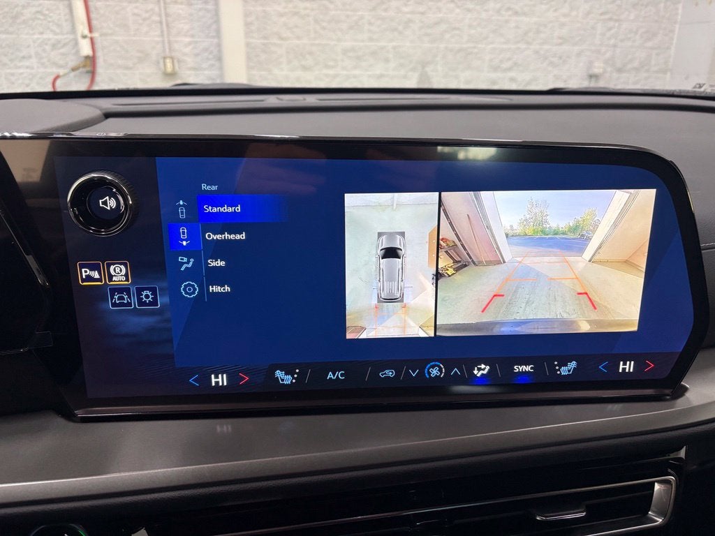 2027 Chevrolet Traverse LT SUV AWD