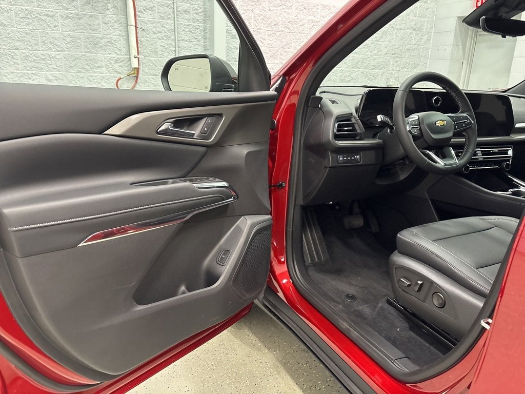 2026 Chevrolet Traverse LT SUV AWD