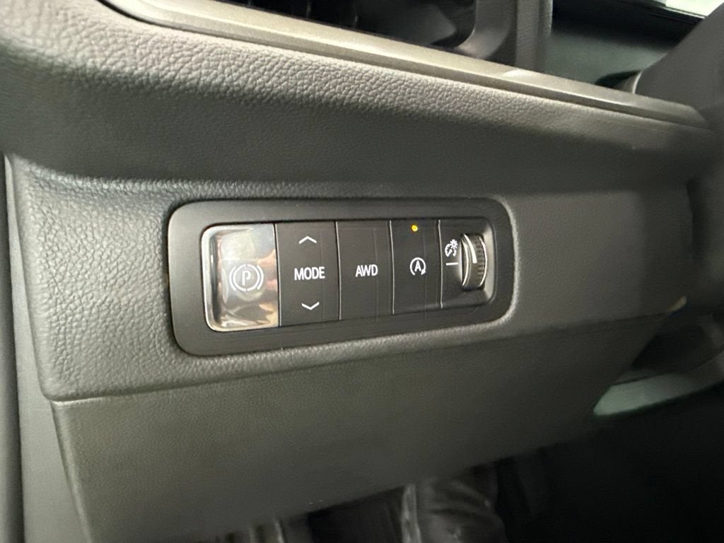 2026 Chevrolet Traverse LT SUV AWD