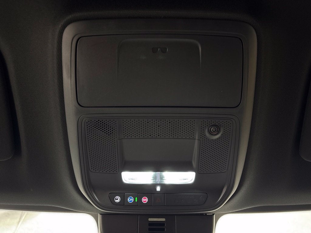 2027 Chevrolet Traverse LT SUV AWD