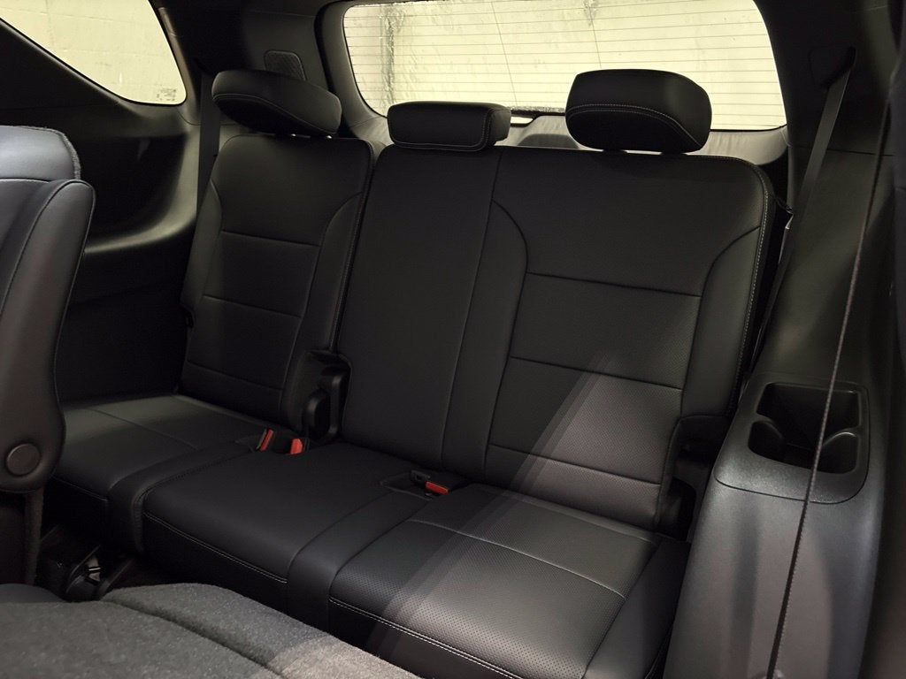 2027 Chevrolet Traverse LT SUV AWD