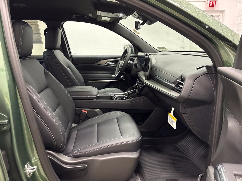 2027 Chevrolet Traverse LT SUV AWD