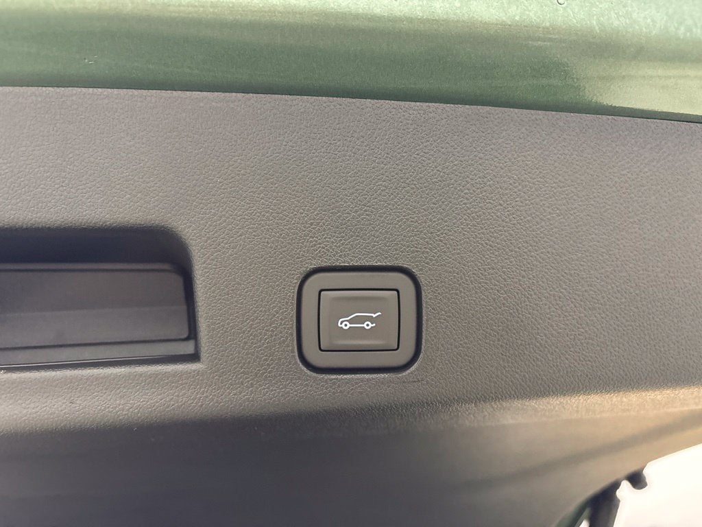 2027 Chevrolet Traverse LT SUV AWD