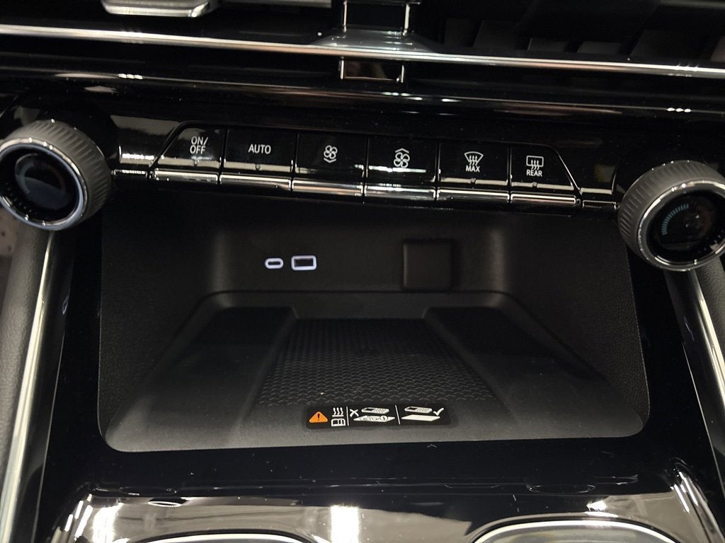 2026 Chevrolet Traverse LT SUV AWD