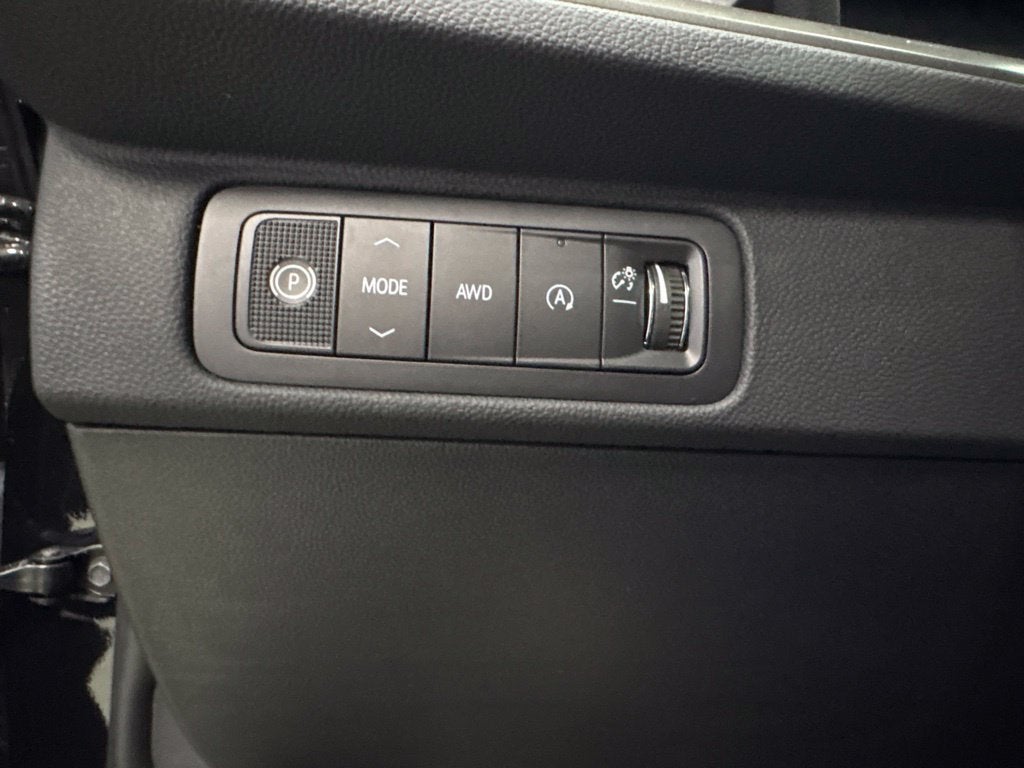 2027 Chevrolet Traverse LT SUV AWD