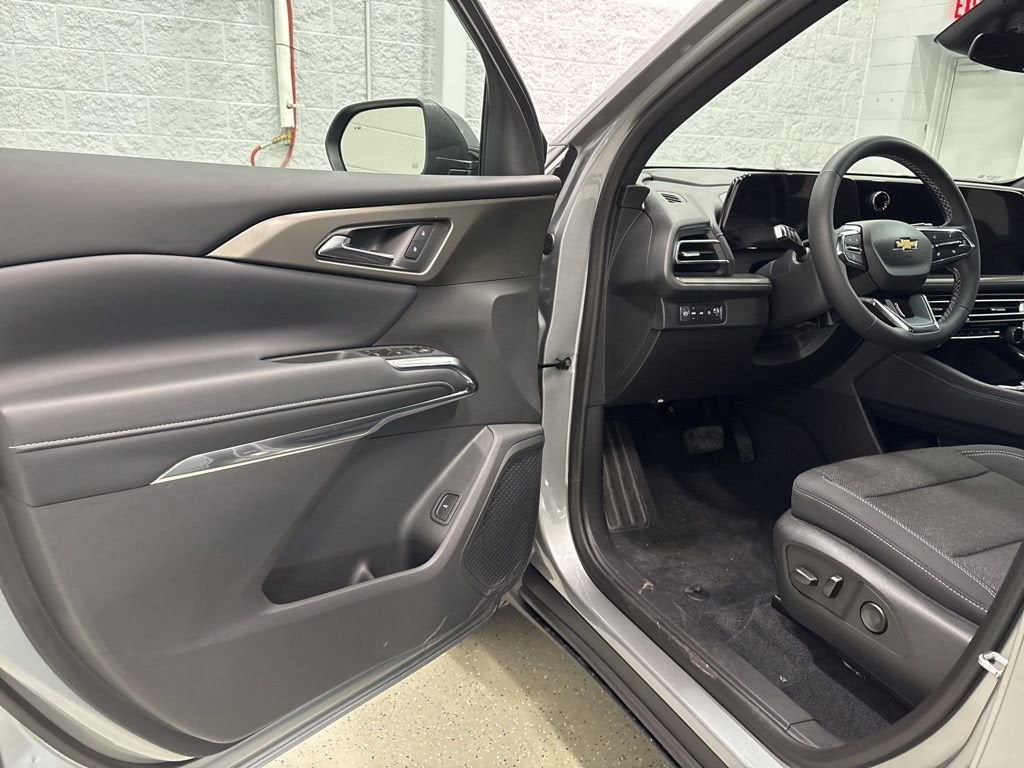 2026 Chevrolet Traverse LT SUV AWD
