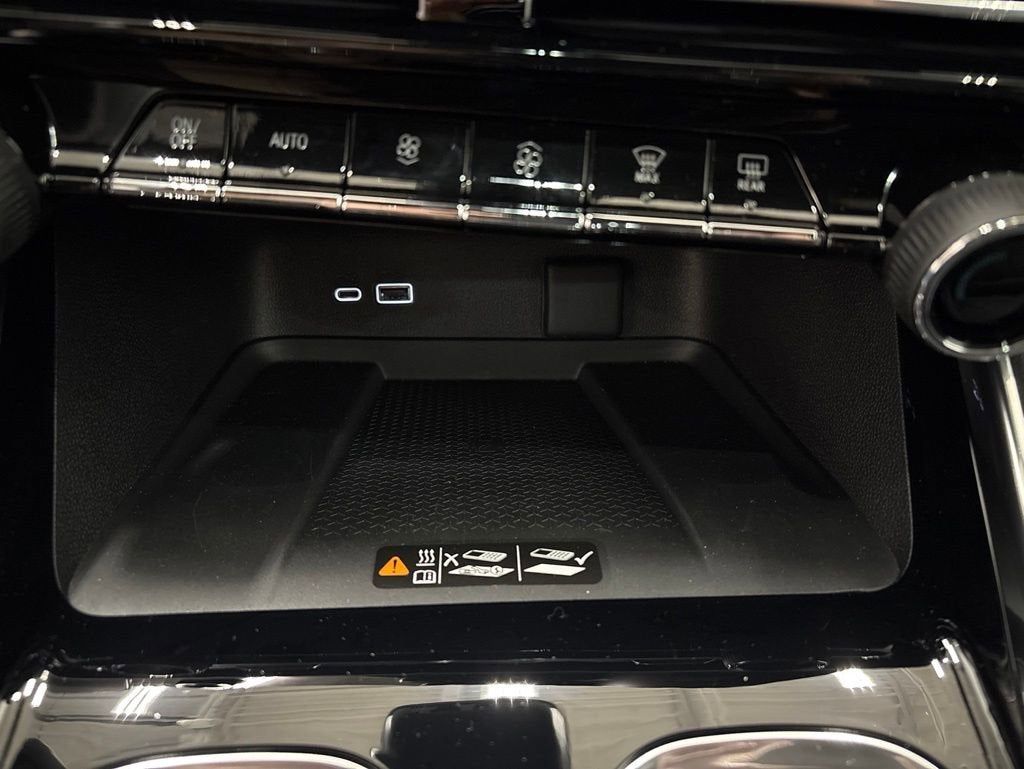 2026 Chevrolet Traverse LT SUV AWD