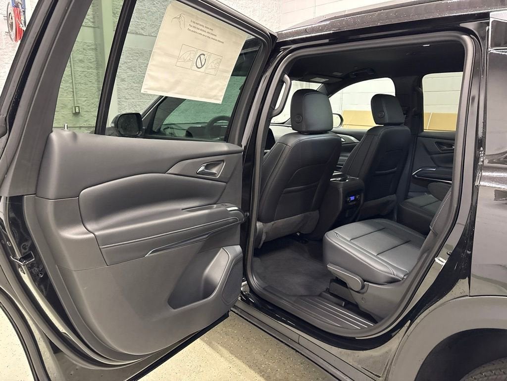 2026 Chevrolet Traverse LT SUV AWD