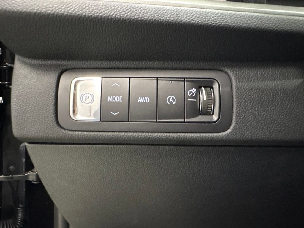 2026 Chevrolet Traverse LT SUV AWD