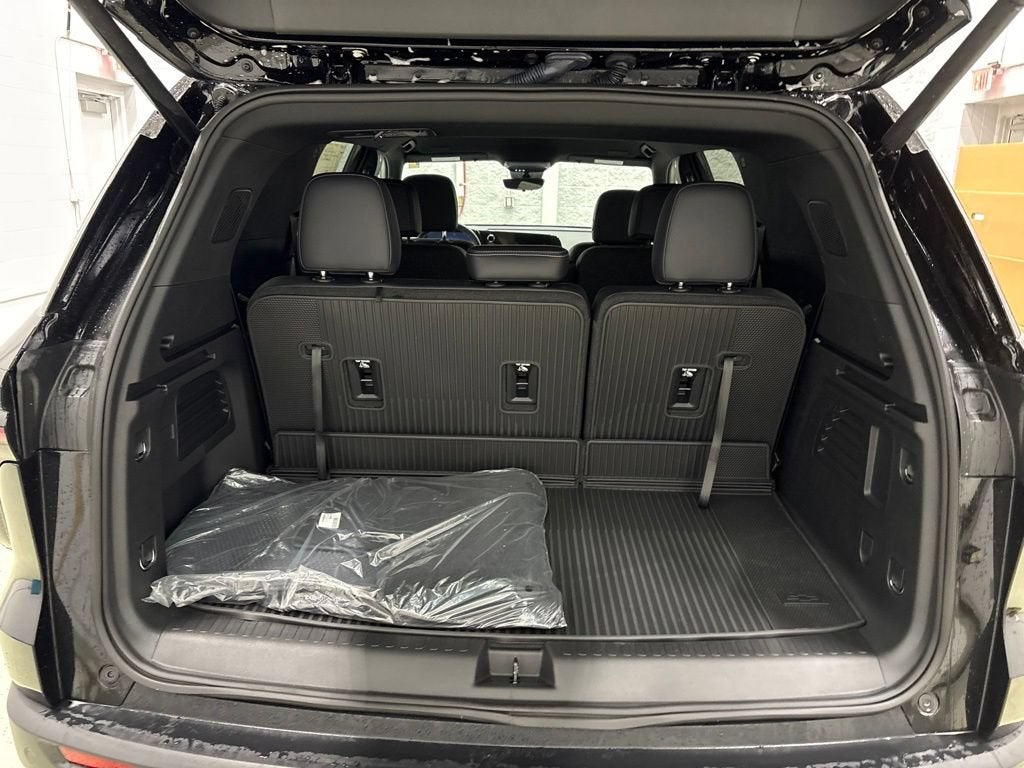 2026 Chevrolet Traverse LT SUV AWD