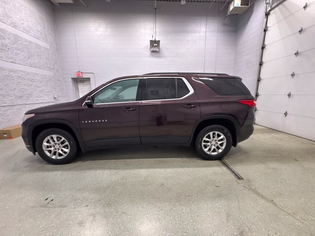 2020 Chevrolet Traverse LT Cloth