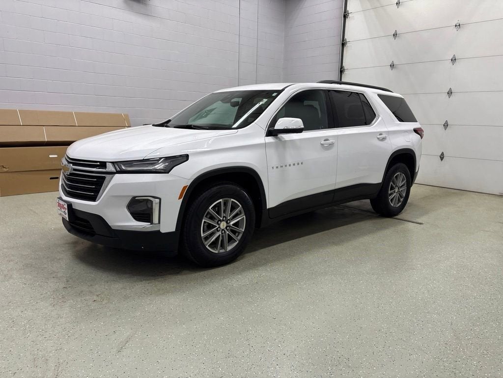 2022 Chevrolet Traverse LT Cloth