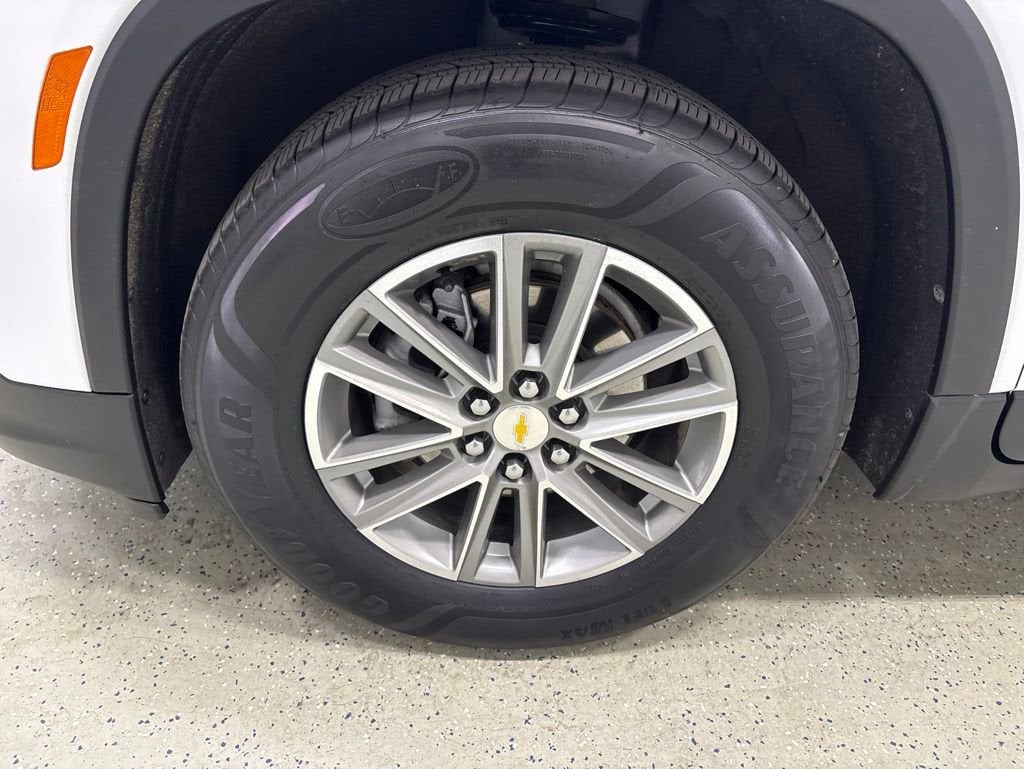 2022 Chevrolet Traverse LT Cloth