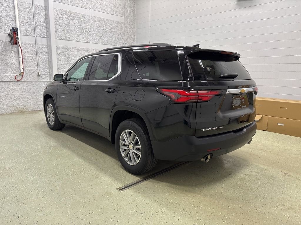 2023 Chevrolet Traverse LT Leather