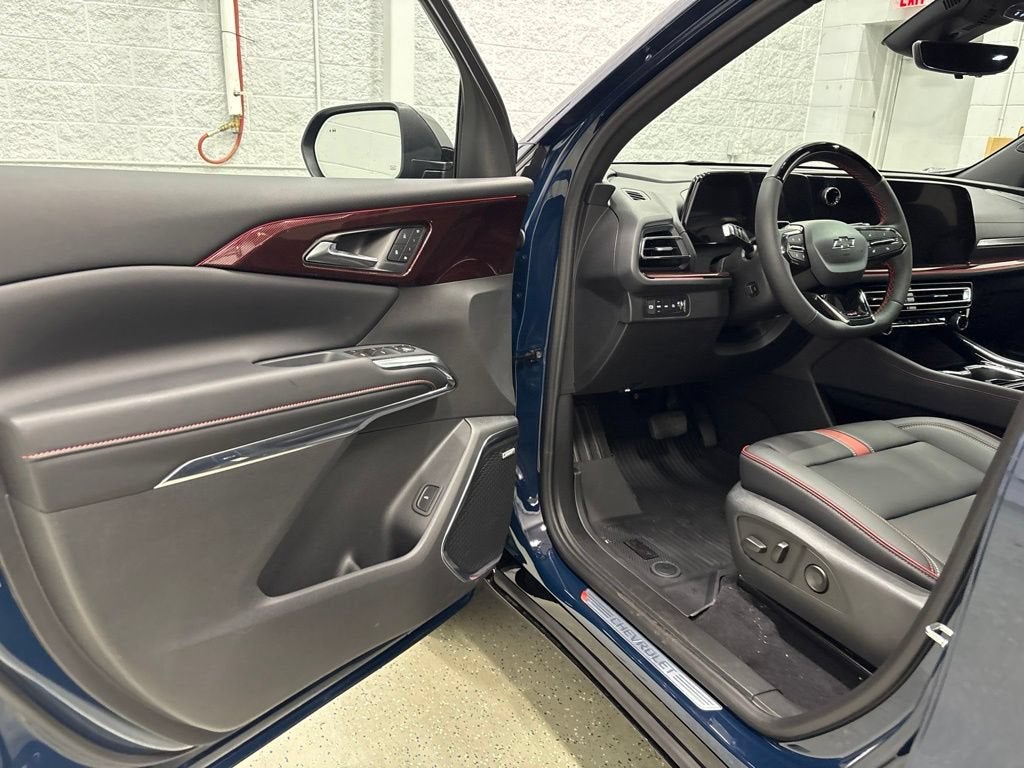 2027 Chevrolet Traverse RS SUV AWD