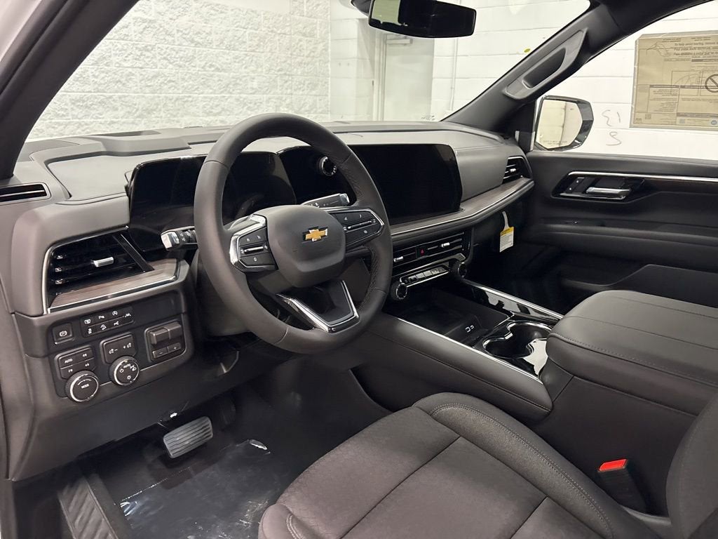 2026 Chevrolet Suburban LS SUV 4WD