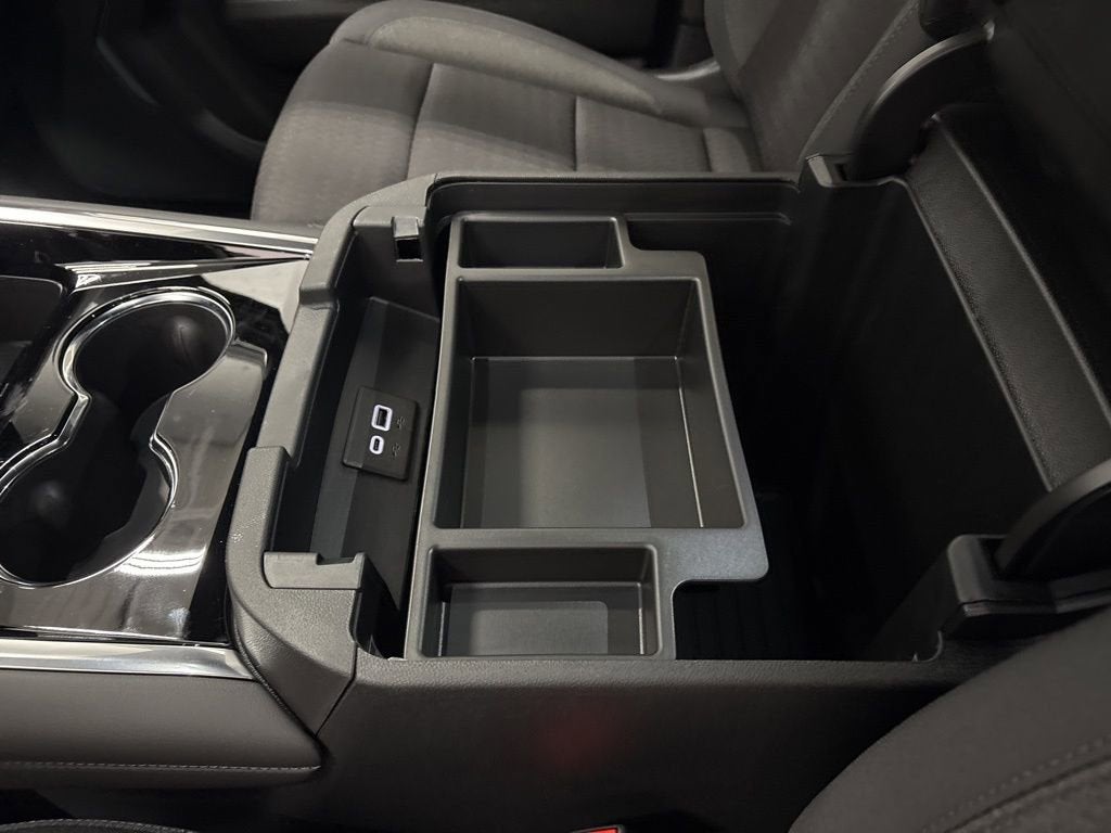 2026 Chevrolet Suburban LS SUV 4WD