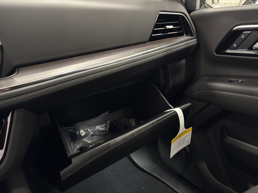 2026 Chevrolet Suburban LS SUV 4WD