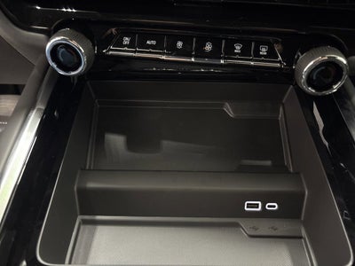 2026 Chevrolet Suburban LS SUV 4WD