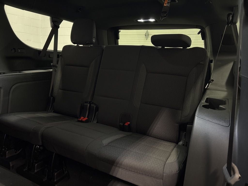 2026 Chevrolet Suburban LS SUV 4WD