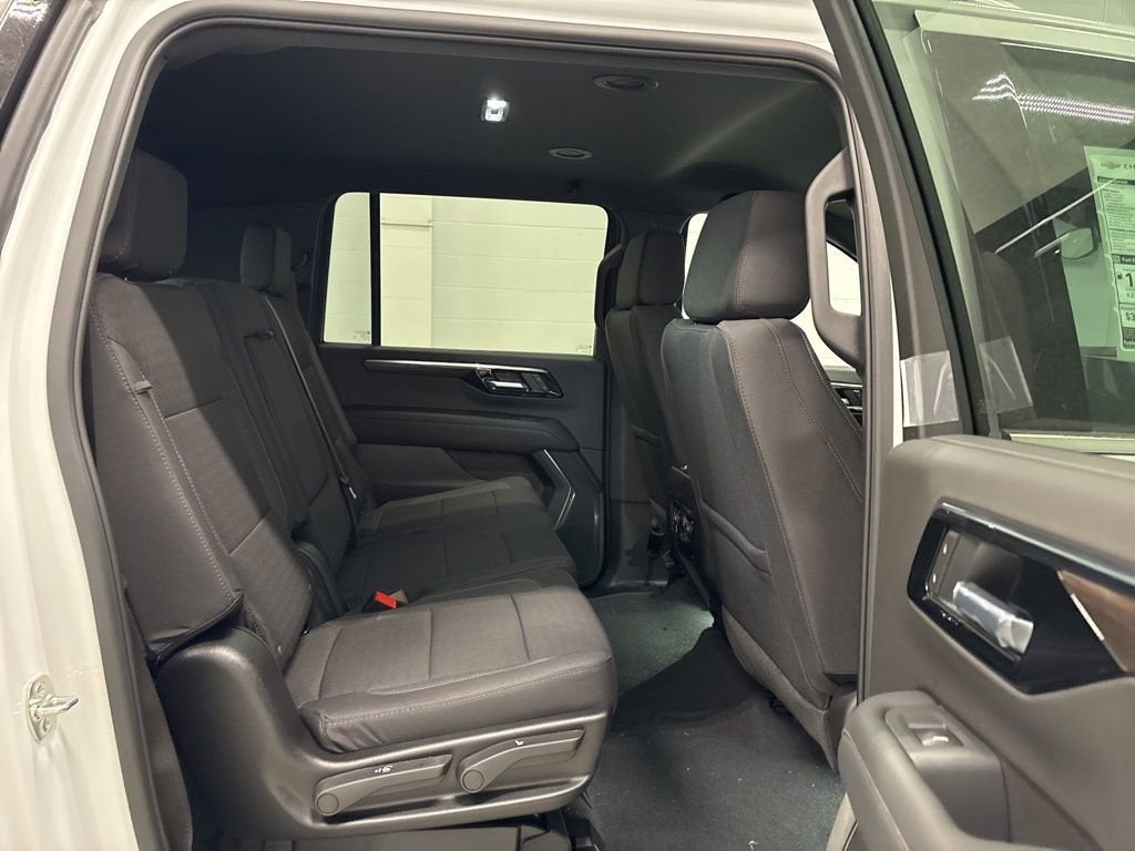 2026 Chevrolet Suburban LS SUV 4WD