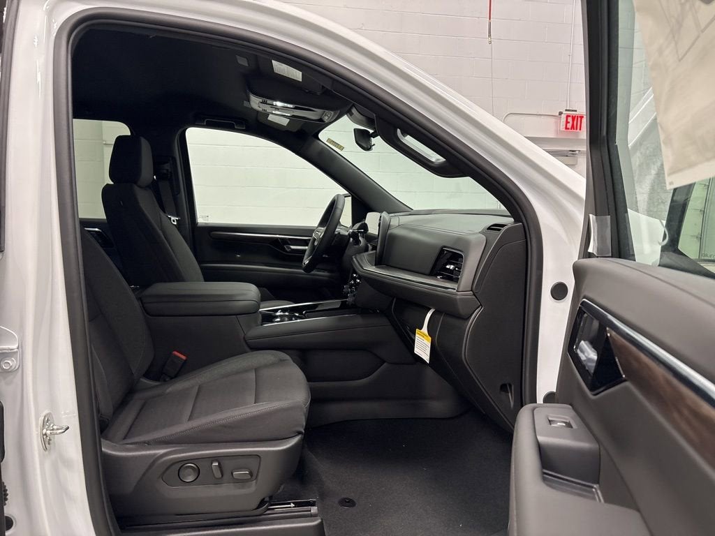 2026 Chevrolet Suburban LS SUV 4WD