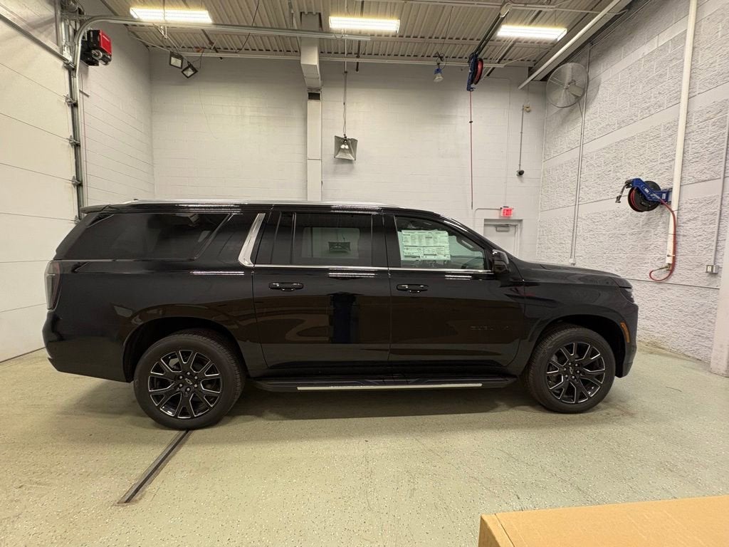 2026 Chevrolet Suburban LT SUV 4WD