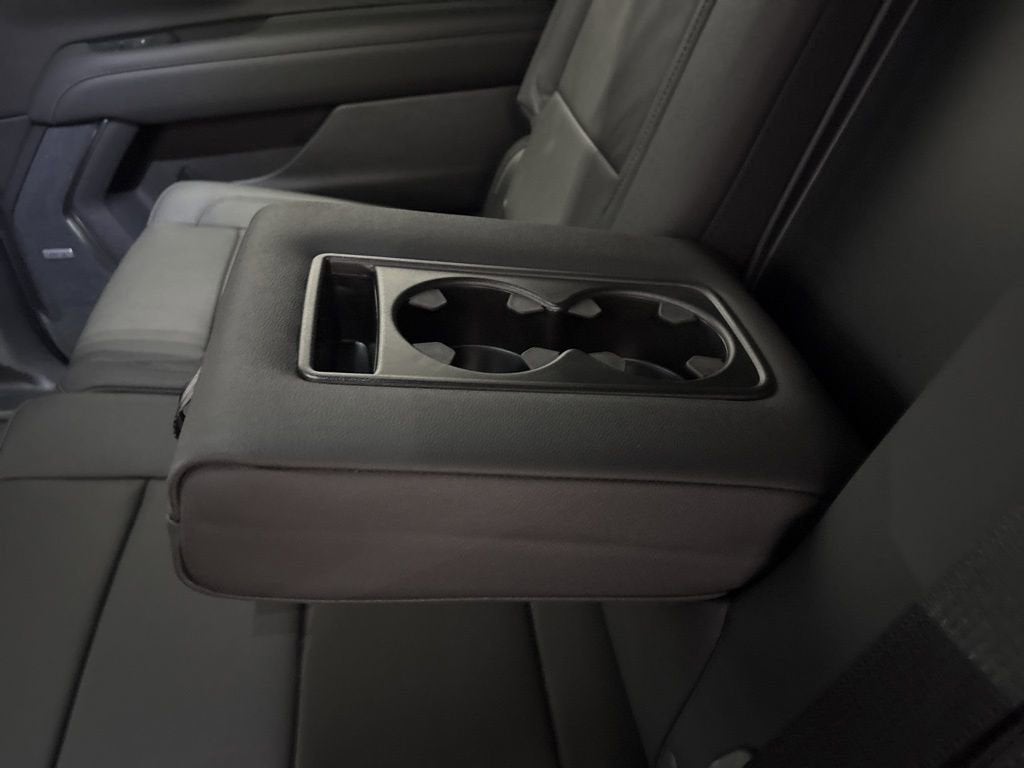 2026 Chevrolet Suburban LT SUV 4WD