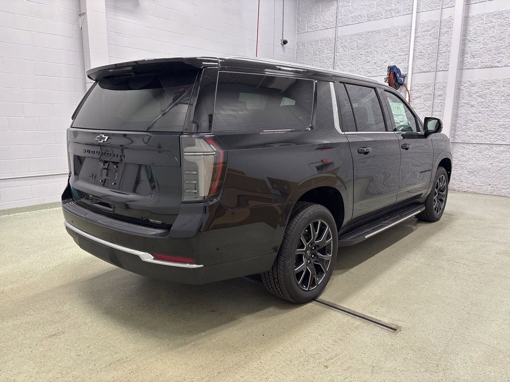 2026 Chevrolet Suburban LT SUV 4WD