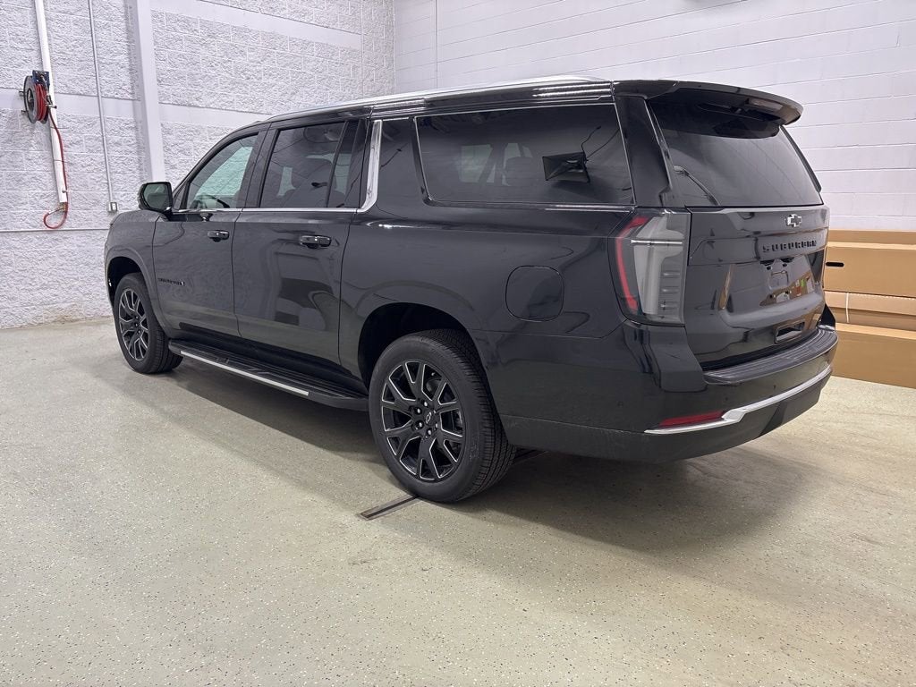 2026 Chevrolet Suburban LT SUV 4WD