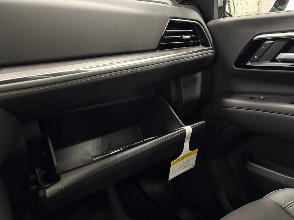 2026 Chevrolet Suburban LT SUV 4WD