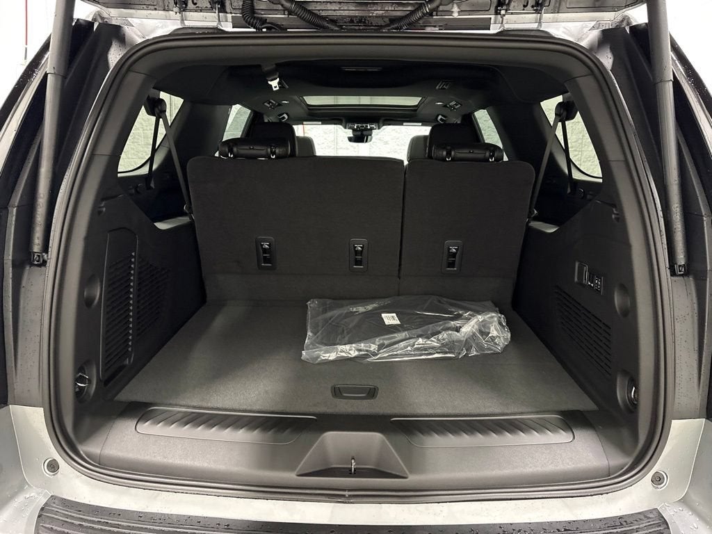 2026 Chevrolet Suburban LT SUV 4WD