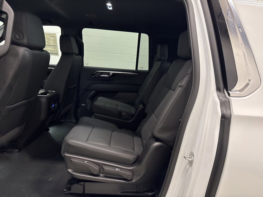 2026 Chevrolet Suburban LT SUV 4WD