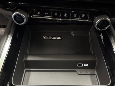 2026 Chevrolet Suburban LT SUV 4WD