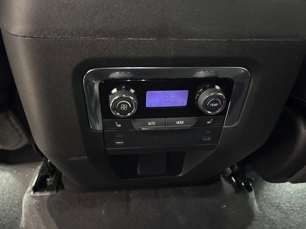 2026 Chevrolet Suburban LT SUV 4WD