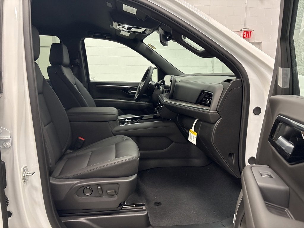 2026 Chevrolet Suburban LT SUV 4WD