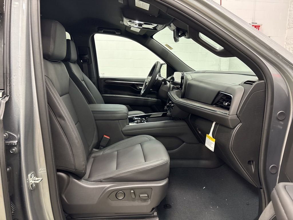 2026 Chevrolet Suburban LT SUV 4WD