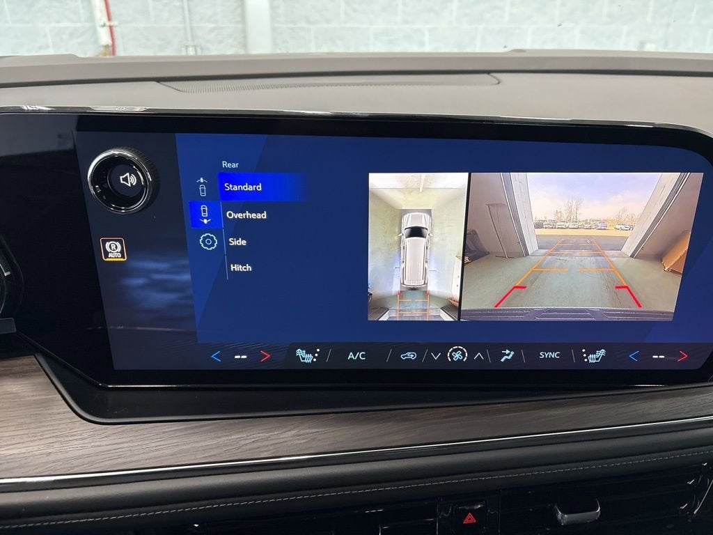 2026 Chevrolet Suburban LT SUV 4WD