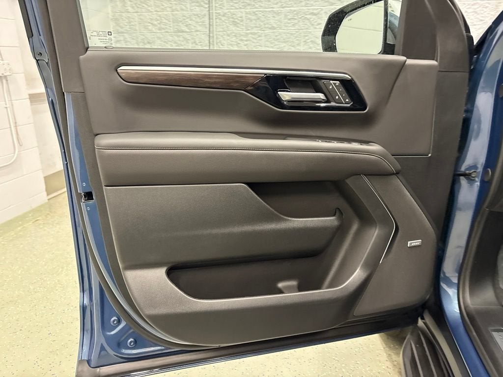 2026 Chevrolet Suburban Premier SUV 4WD