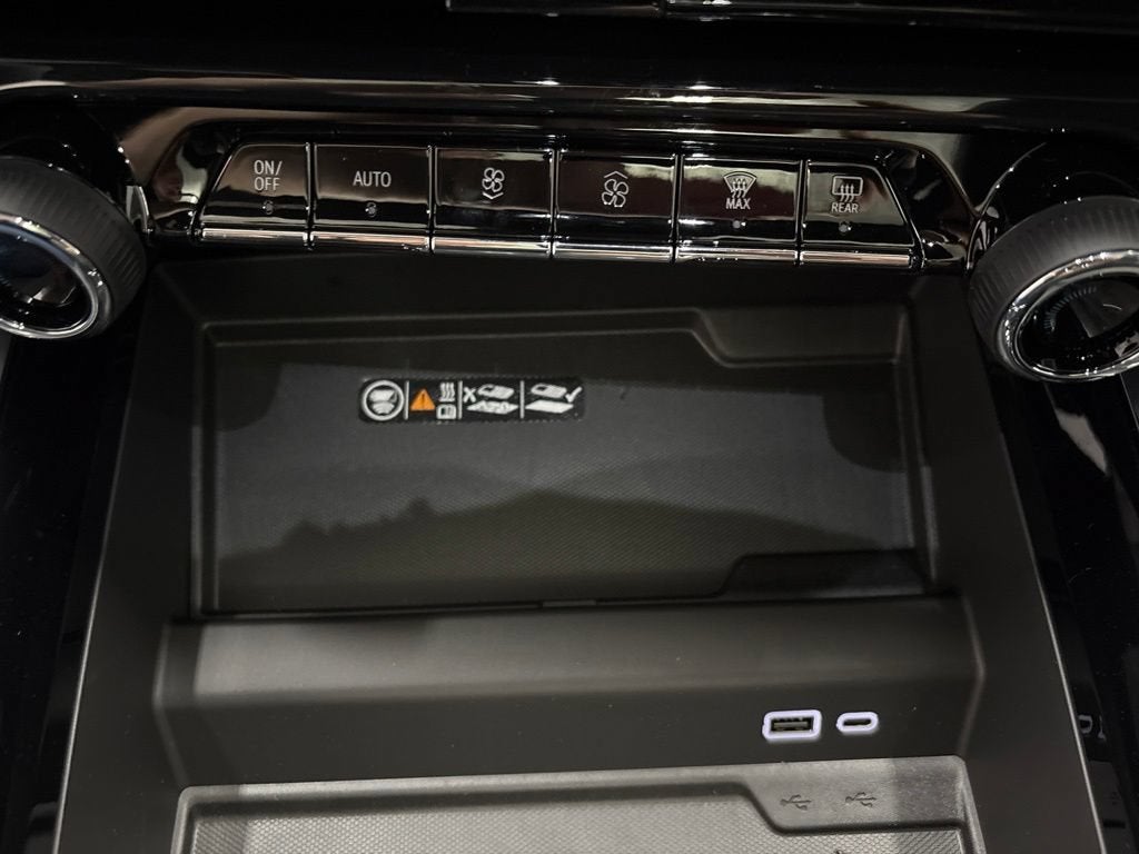 2026 Chevrolet Suburban Premier SUV 4WD