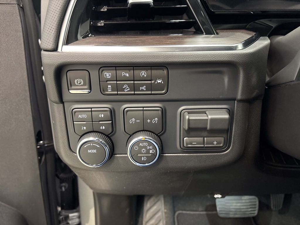 2026 Chevrolet Suburban Premier SUV 4WD