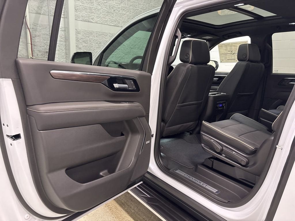 2026 Chevrolet Suburban Premier SUV 4WD