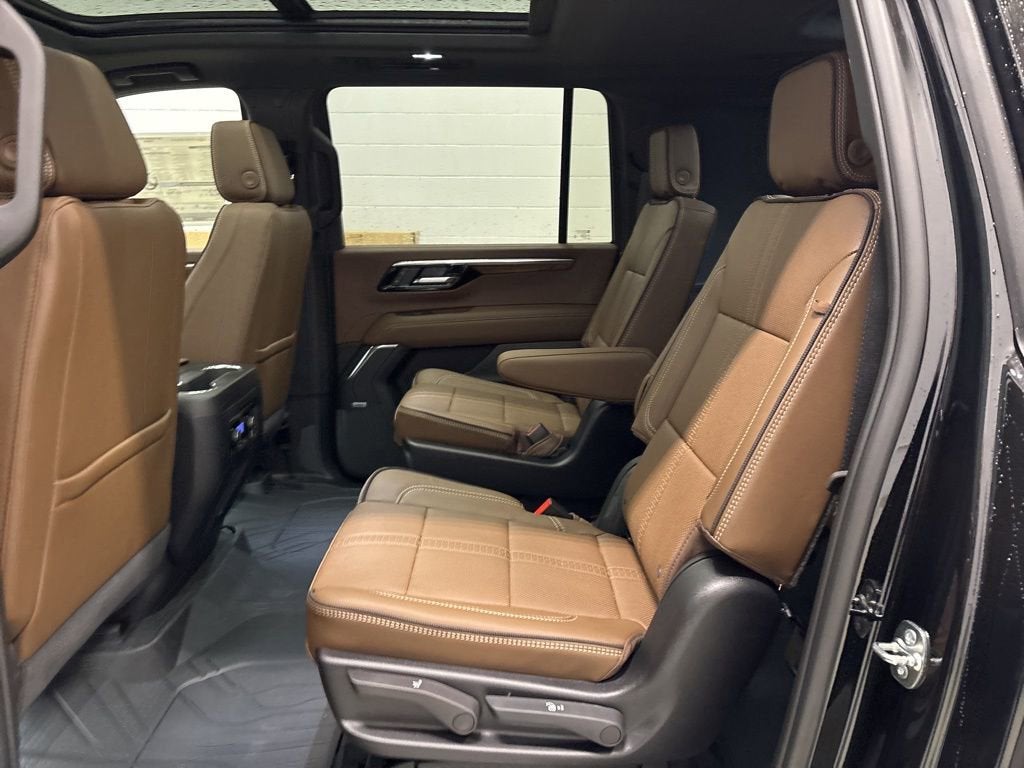 2026 Chevrolet Suburban High Country SUV 4WD